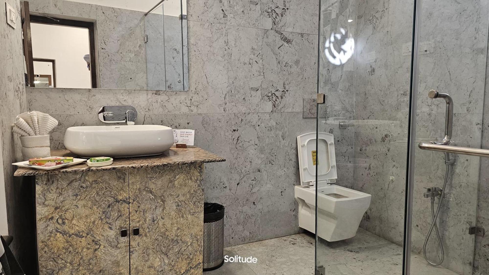 Haldwāni Solitude, The Boutique Hotel מראה חיצוני תמונה