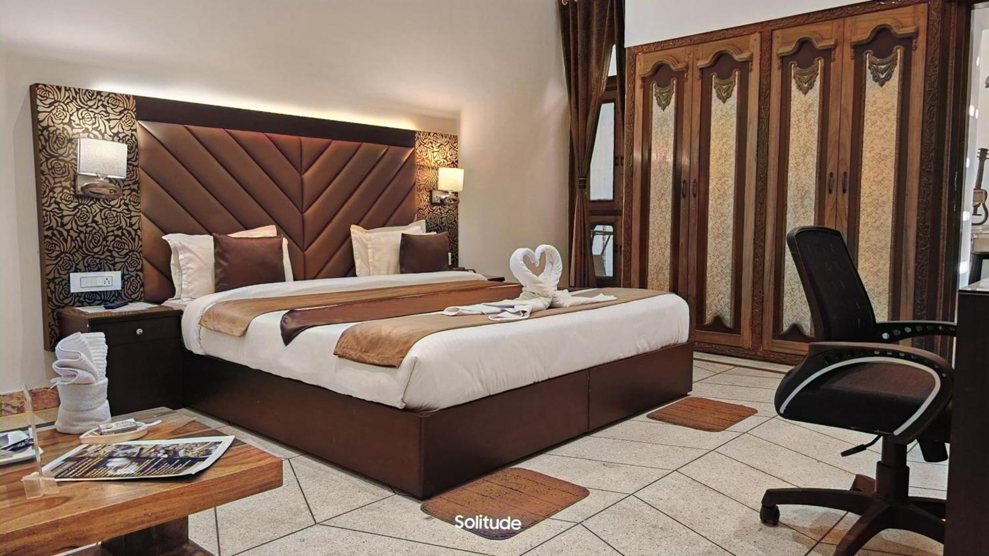 Haldwāni Solitude, The Boutique Hotel מראה חיצוני תמונה